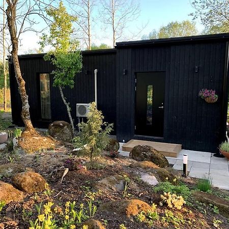 Small Cozy 3-Room House With Terrace & Large Garden Ilmandu Kültér fotó