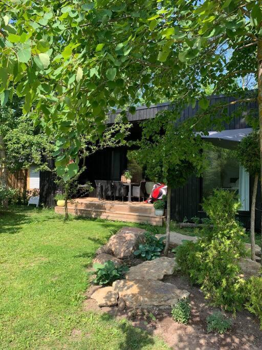 Small Cozy 3-Room House With Terrace & Large Garden Ilmandu Kültér fotó